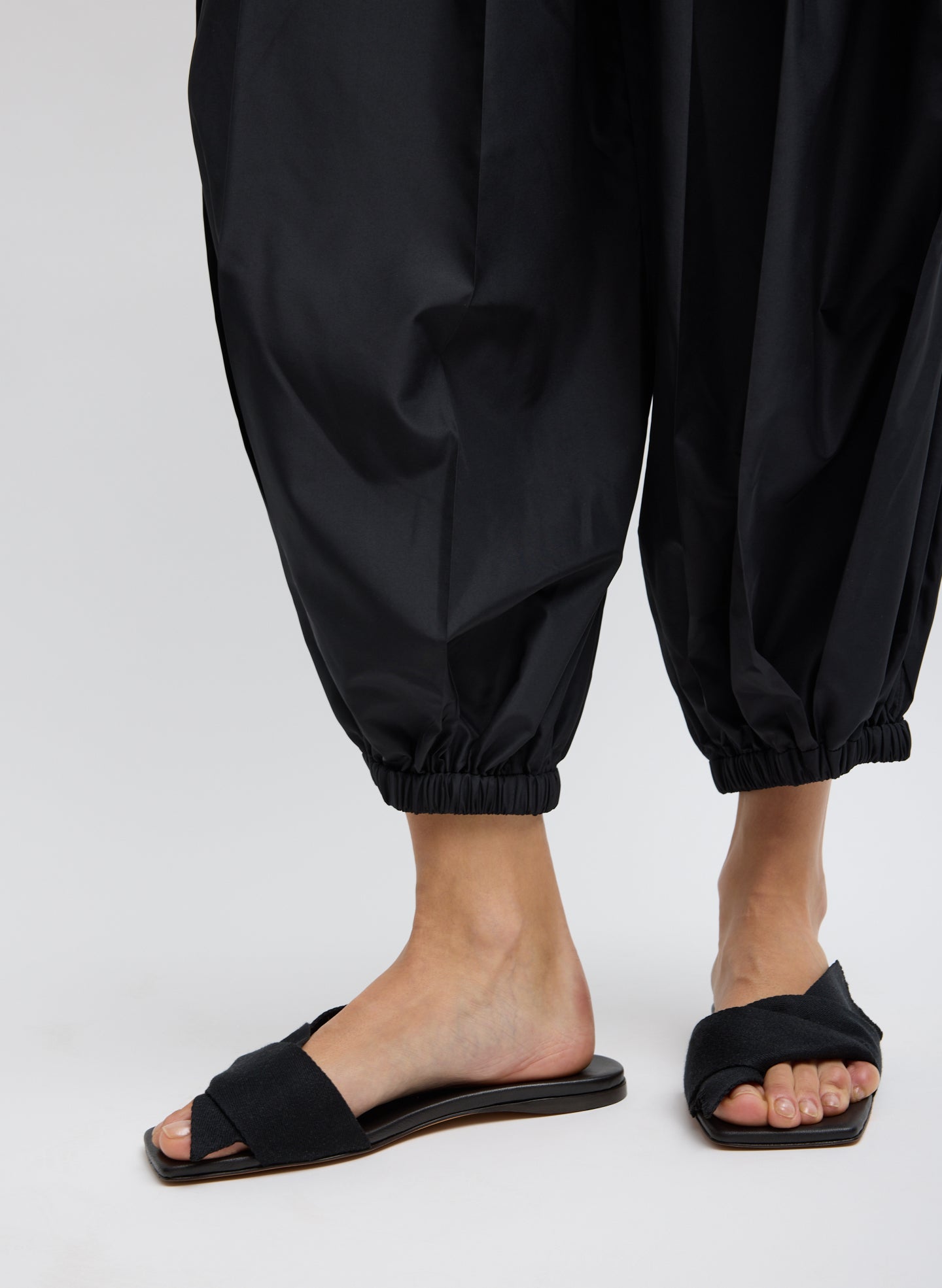 Summer Nylon Zeppelin Pant | Tibi Black