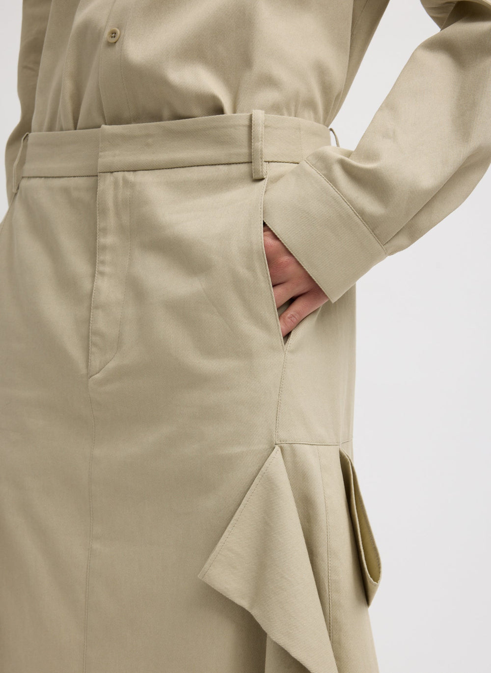 Luxe Spring Twill Tucked Pleat Skirt | Tibi Taupe