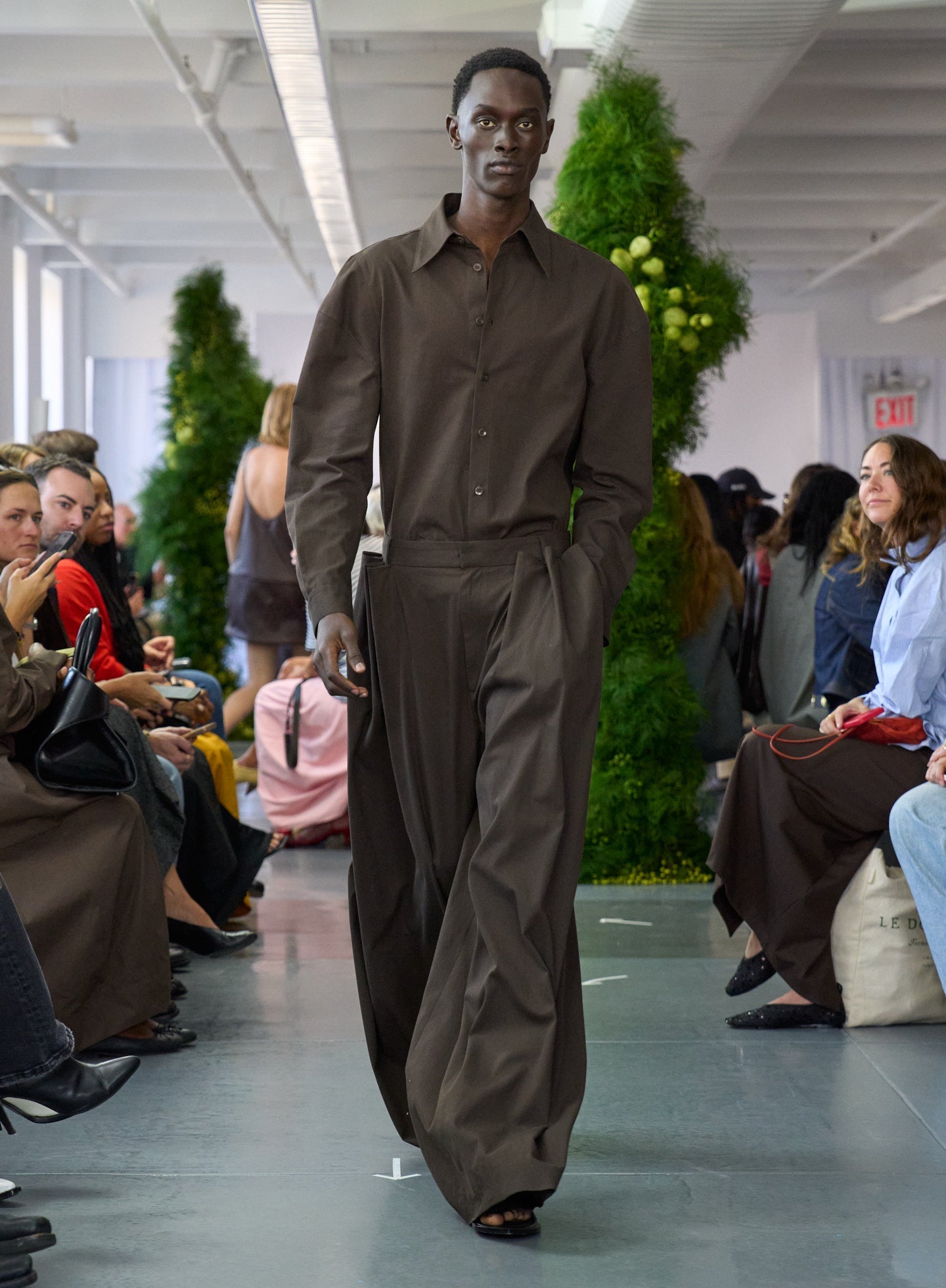 Luxe Spring Twill Tucked Pleated Wide Leg Trouser | Tibi Hickory Brown