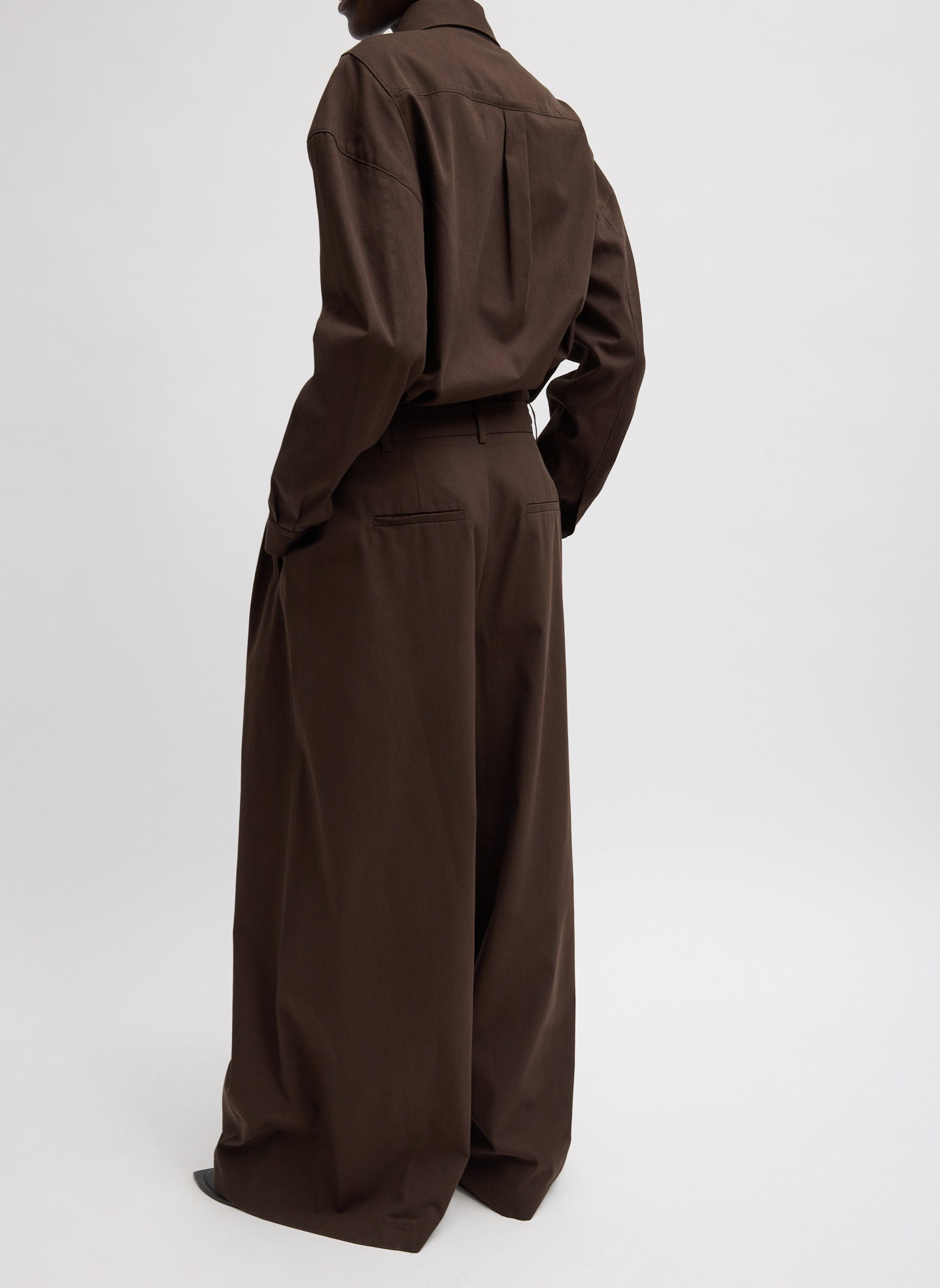 Luxe Spring Twill Tucked Pleated Wide Leg Trouser | Tibi Hickory Brown