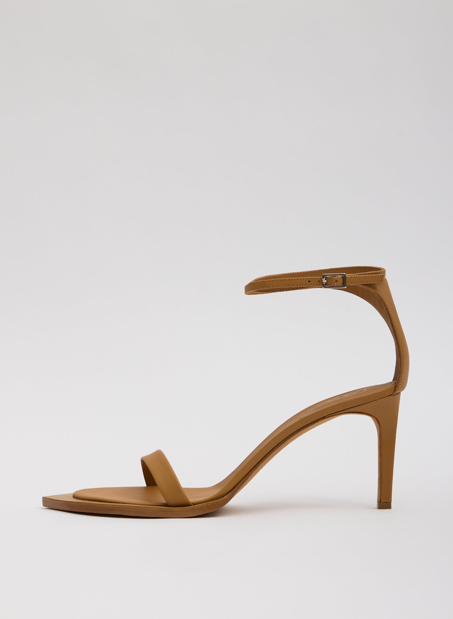 Erno Heel | Tibi Tan