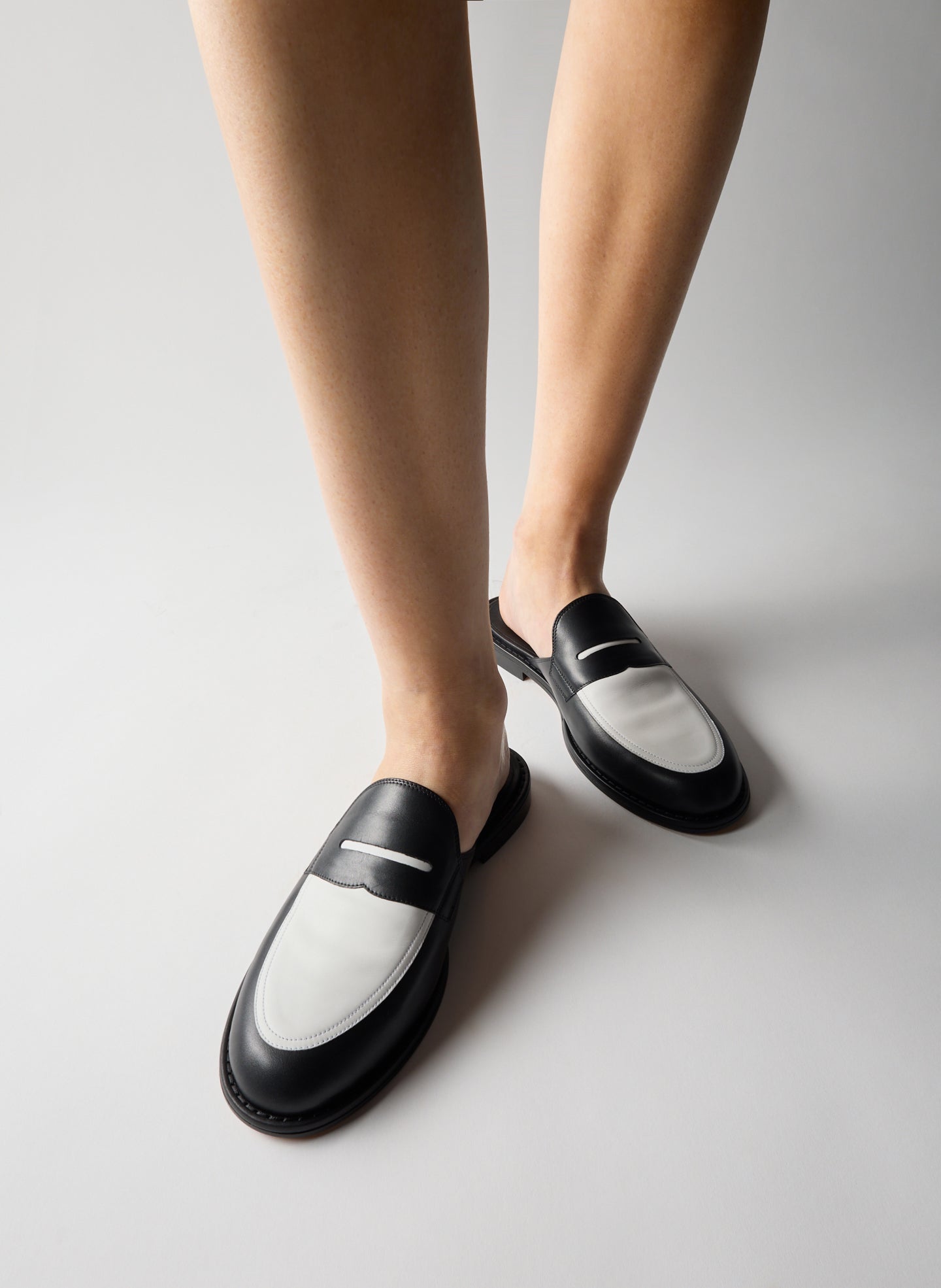 Herbert Slide | Tibi Black/White